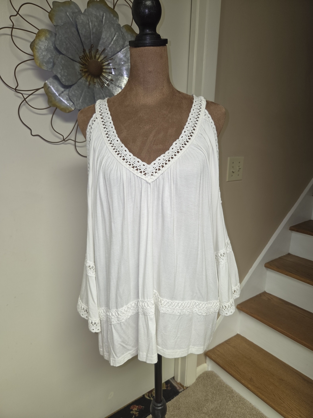 White Crochet-Trim Cold Shoulder Women’s Top SzL